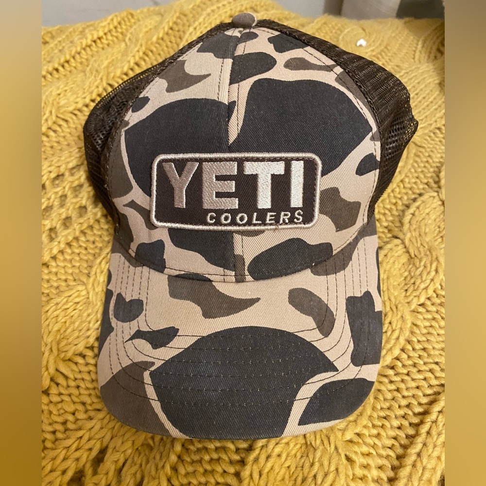 Yeti hat Never Worn Mesh Back Camo